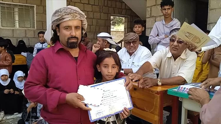 في حفل مميز.. تكريم أوائل الطالبات في مجمع البنات التربوي بيافع سرار