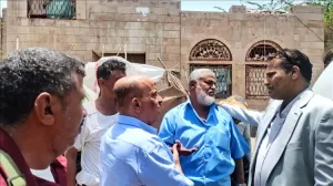 اخبار وردت الآن – محافظ أبين يجتمع برئيس وأعضاء الغرفة التجارية لمناقشة تعزيز أنشطتها