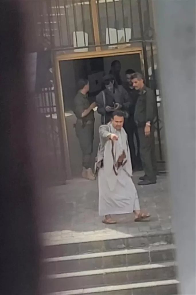 مليشيات الحوثي تستولي على مكاتب التخطيط في المحافظات ويحولونها إلى سجون وأقسام شرطة وينهبون أصولها