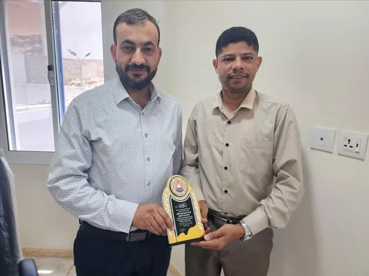 نقابة المهندسين بمحافظة حضرموت تكرم مصنع الريادة لصوامع لغلال ومطاحن الدقيق بالمكلا