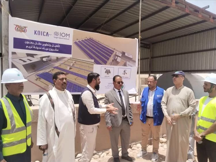 وكيل وادي حضرموت يطلع على سير اعمال تنفيذ مشروع الطاقة الشمسية لحقل دمون بتريم