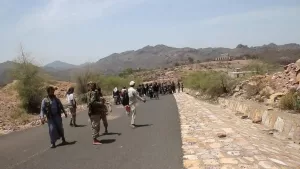 استئناف حركة المرور على طريق صنعاء-عدن عبر الضالع… خطوة لتعزيز الاقتصاد اليمني – شاشوف