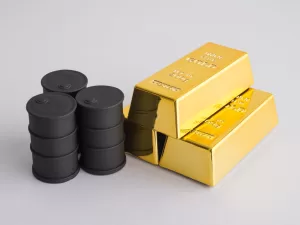 الجزيرة الآن الذهب يهوي عقب التفاهم التجاري بين أميركا والصين