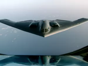 الجزيرة الآن القوات المسلحة الأميركي يستبدل قاذفات بالمحيط الهندي بعد الاتفاق مع الحوثيين