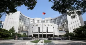 المؤسسة المالية المركزي الصيني يقلل سعر الفائدة لمواجهة التوترات التجارية