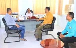 اليمن اليوم اخبار المحافظات – الدكتور العمودي يلتقي بقيادة نقابة المهن الصحية بهيئة مستشفى سيئون العام