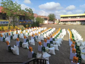 اليمن اليوم اخبار المحافظات – السلطة المحلية بموزع تدشن توزيع السلل الغذائية للمعلمين بدعم خلية الأعما