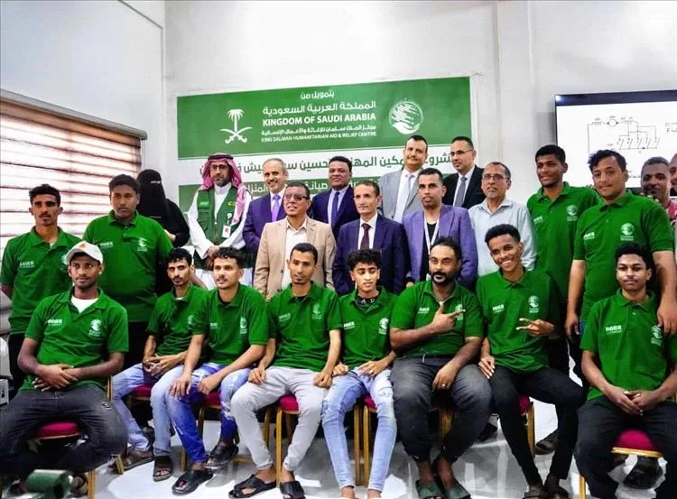 الوصابي يتفقد سير تنفيذ مشاريع مهنية في المكلا ويشيد بدعم مركز الملك سلمان في تأهيل قدرات الشباب اليمني