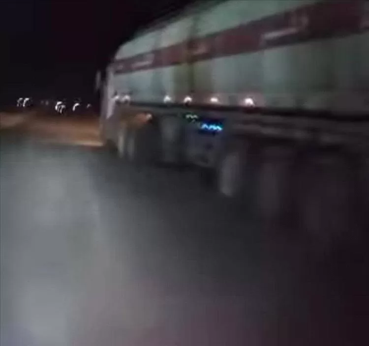 بوزة الوقود الخاصة بكهرباء أبين تصل إلى محطة جعار للطاقة المشتراة فجر الأربعاء