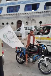 اليمن اليوم اخبار المحافظات – تنفيذية مؤتمر حضرموت الجامع بالمكلا تطلق حملة لرفع الأعلام والملصقات الد