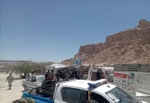 شرطة شبوة تواصل الحملة في نقل المهاجرين غير الشرعيين إلى خارج مدينة عتق