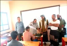 أخبار المحافظات - مدير التربية بيافع سرار يتفقد سير الامتحانات بثانوية بالليل علوي