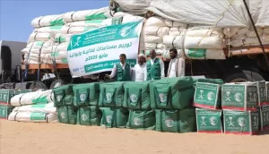 اليمن اليوم اخبار المحافظات – مركز الملك سلمان للإغاثة والأعمال الانسانية يوزع مساعدات غذائية وإيوائية
