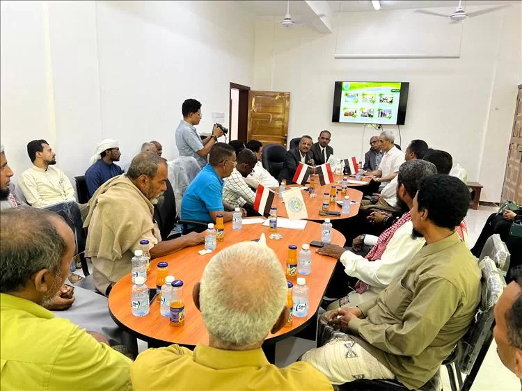 وفد وزارة الزراعة والري والثروة السمكية يزور سيئون لبحث قضايا القطاع الزراعي ويطلع على سير المشاريع المدعومة أمميًا