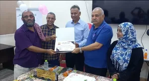 اليمن اليوم اخبار عدن – البيشي والجاوي والخامري يكرمون الموظفين والأطباء المبرزين في مكتب صحة المعلا ب…