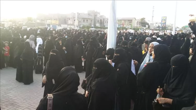 ثورة النسوان في عدن صرخة نسائية تطالب بالحياة والخدمات