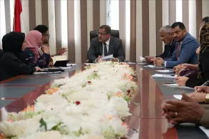 اليمن اليوم اخبار عدن – مؤسسة SOS للتنمية ووزير العدل يبحثان تعزيز سيادة القانون وحقوق الانسان.