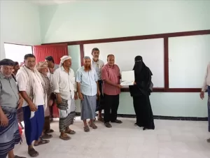 اليمن اليوم اخبار وردت الآن – مدرسة زايد بن سلطان تكرّم مؤسسة الخضيرة للتنمية تقديرا لمساهمتها في بناء