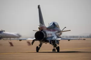 بلومبيرغ: زيادة قيمة الأسلحة الصينية عقب النزاع بين باكستان والهند