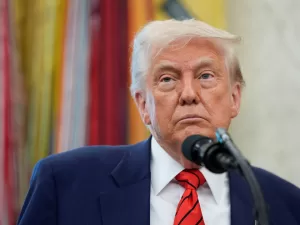 ترامب ينتقد المحكمة العليا بشأن قضايا الهجرة