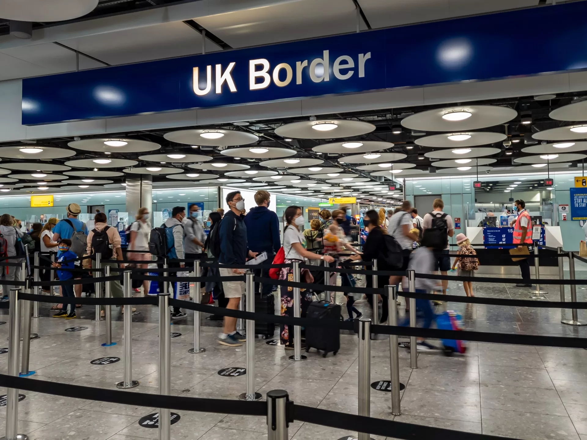 تزايد غير مسبوق في طلبات الجنسية البريطانية من قبل الأمريكيين خلال فترة رئاسة ترامب