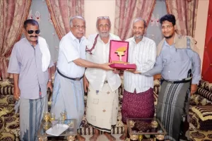 تقارير من وردت الآن – مكتب مؤتمر حضرموت الجامع في غيل باوزير يستمر في تكريم الشخصيات القيادية البارزة