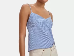 خزانة خزانة كبسولة السفر الصيفية ستبسط عملية التعبئة الخاصة بك