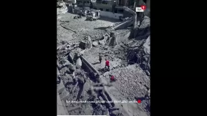 شاهد مشاهد توثق لحظة قصف الاحتلال مسجد الصفاء وسط غزة