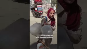 شاهد نزوح جماعي لعائلات فلسطينية من معسكر جباليا