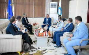 عدن: وزير النقل يتناقش مع وفد سفراء الاتحاد الأوروبي سبل التعاون المشترك في مجال الدعم