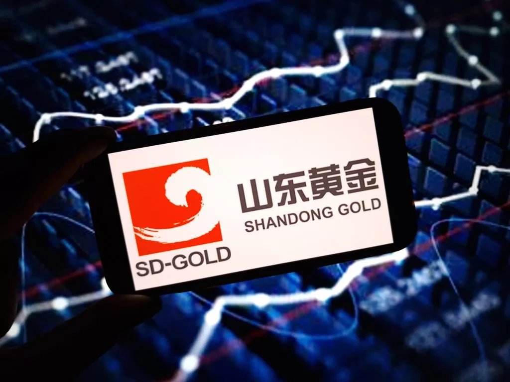 عمال المناجم الصينية ينضمون إلى الاندفاع للاستفادة من جاذبية الذهب