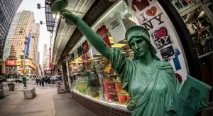 عواصف ترامب الاقتصادية تؤدي إلى انخفاض كبير في السياحة في الولايات المتحدة – شاشوف