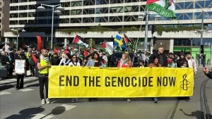 غزة تتبنى شعارات أوروبا في مواجهة ‘سلطة الإبادة الإسرائيلية’ بينما تعاني من قلة الغذاء وإسرائيل تواجه عجزًا اقتصاديًا – بقلم شاشوف