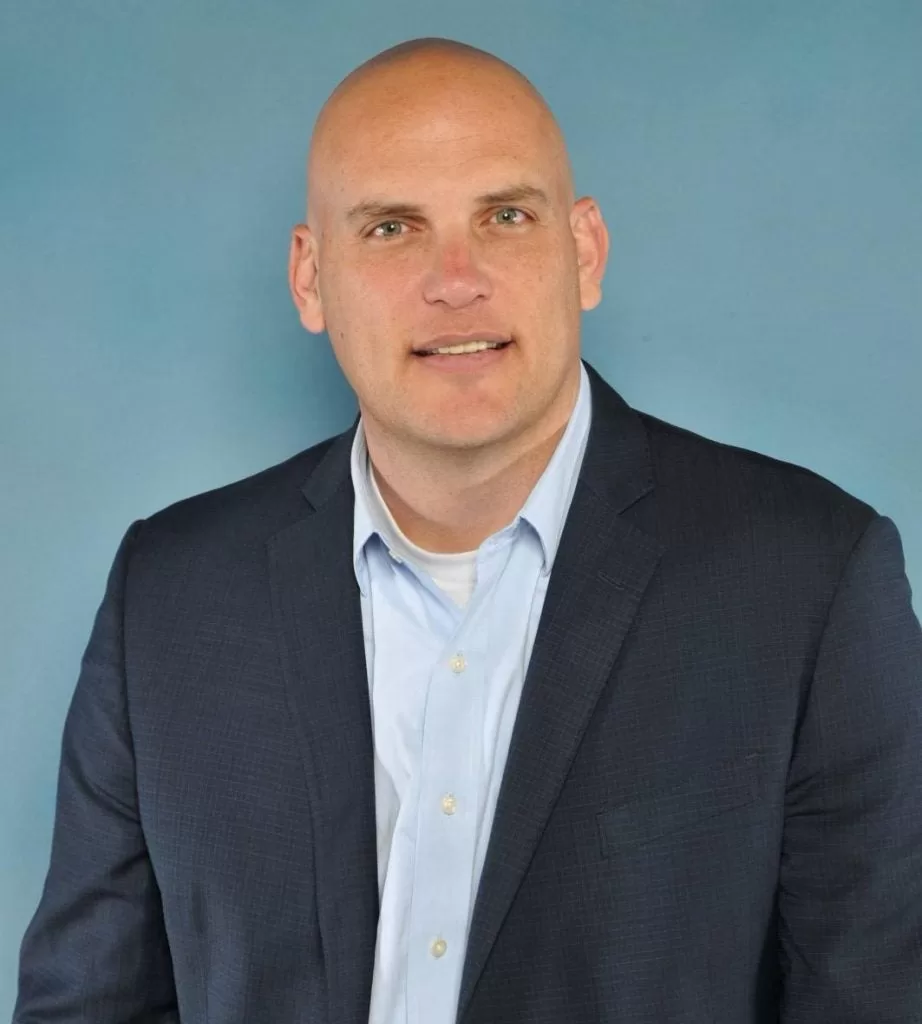 تومر سروفيتش ، مختبرات الحلاقة