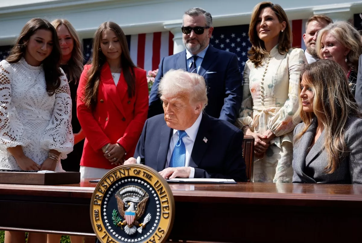 لماذا يثير قانون جديد لمكافحة فنون الانتقام قلق خبراء حرية