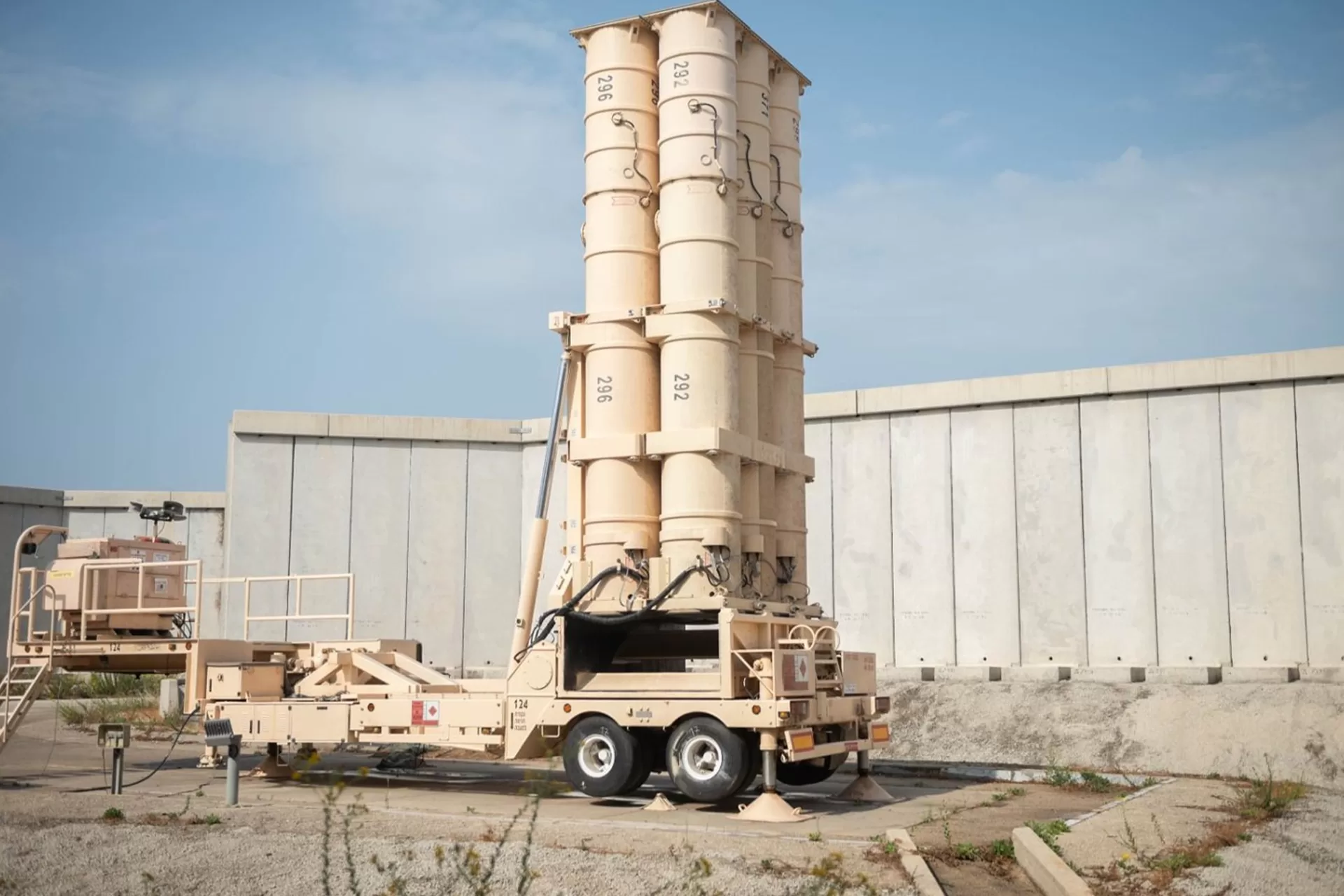 ما الدلالة وراء إعلان استخدام نظام “حيتس” لاعتراض الصاروخ اليمني؟