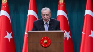 ما سبب ريادة أنقرة في جهود الوساطة بين روسيا وأوكرانيا؟