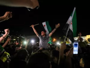 ما هو تأثير الحرب والعقوبات على المالية السوري؟ 7 جوانب تفسر ذلك