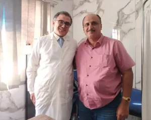 محافظات: شيخ مشايخ الحوطة وتبن يثني على الدكتور أحمد أبو زامل: طبيب أعاد مكانة الطب المرموقة