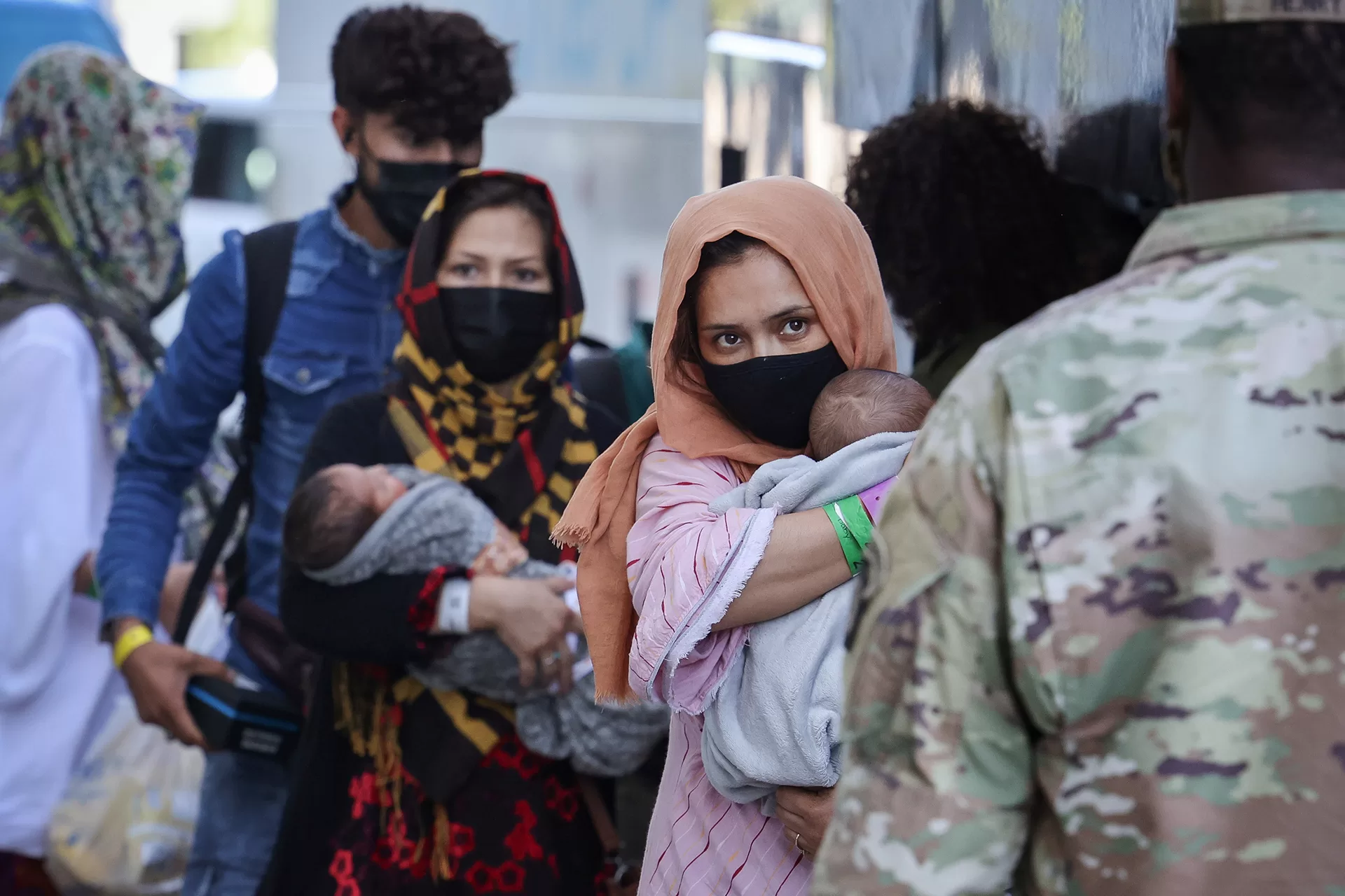 مصير اللاجئين الأفغان في أمريكا بعد انتهاء برنامج الحماية: مستقبل غير مؤكد