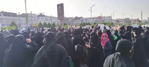 مظاهرة النساء في عدن هل تقلب المعادلة لتغيير الوضع الاقتصادي