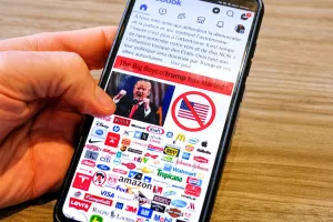 من برلين إلى جاكرتا: الاحتجاجات الشعبية تهز الشركات الأمريكية في ظل آثار اقتصادية عالمية – بقلم شاشوف