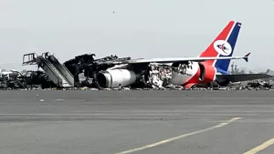 ناشطون يعلقون على استهداف إسرائيل لطائرة كانت في طريقها لنقل الحجاج اليمنيين لأداء مناسك الحج