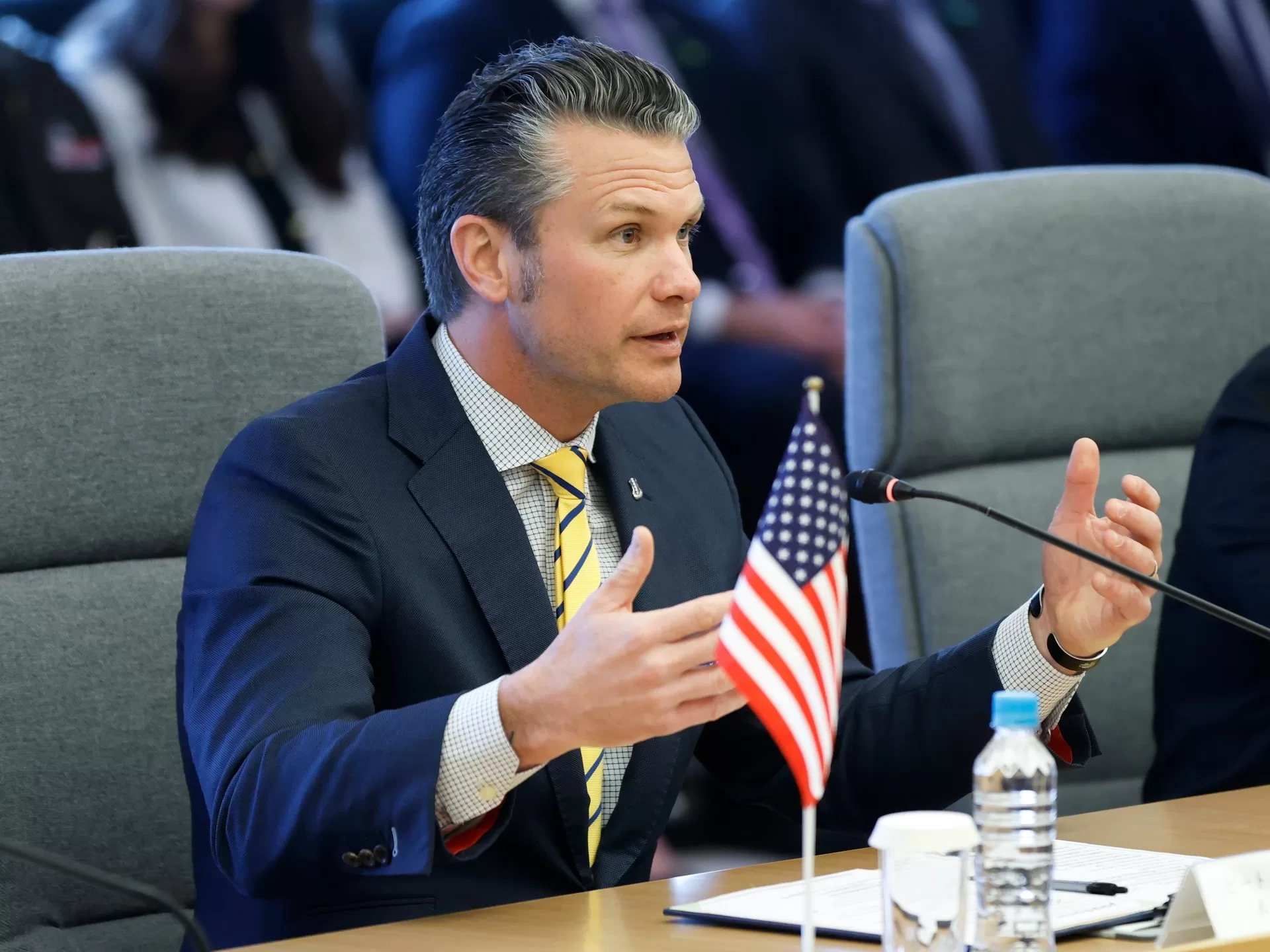 واشنطن تدافع عن اتفاقها مع الحوثيين وقائد عسكري ينبه من التهاون معهم