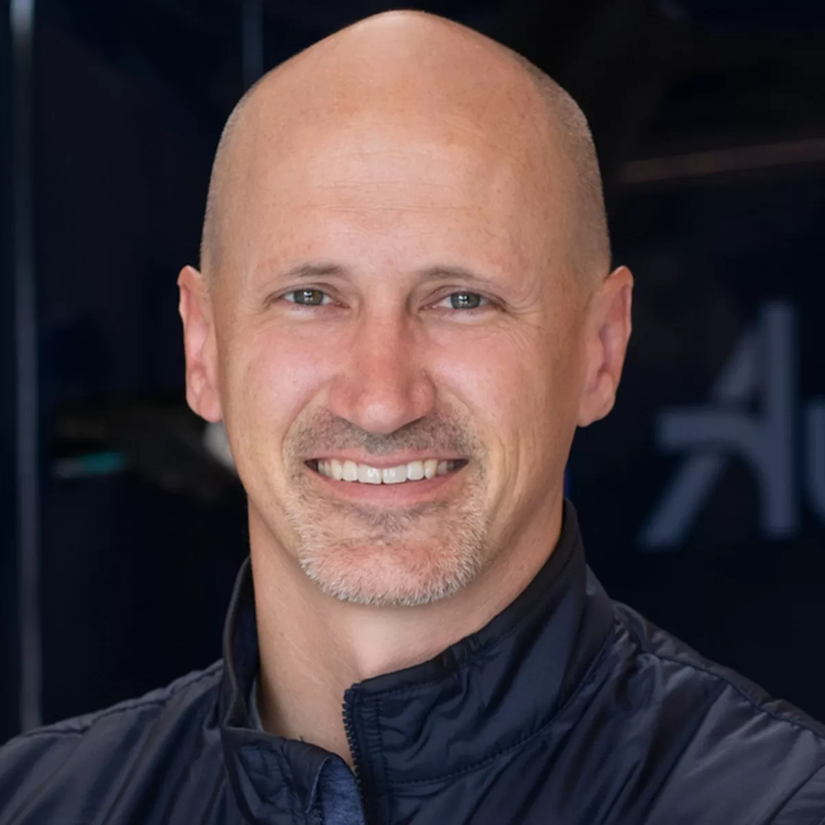 يترك المؤسس المشارك لشركة أورورا ستيرلنج أندرسون بدء تشغيل الشاحنة