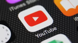 يقوم YouTube باختبار طبقة اشتراك متميزة من شخصين