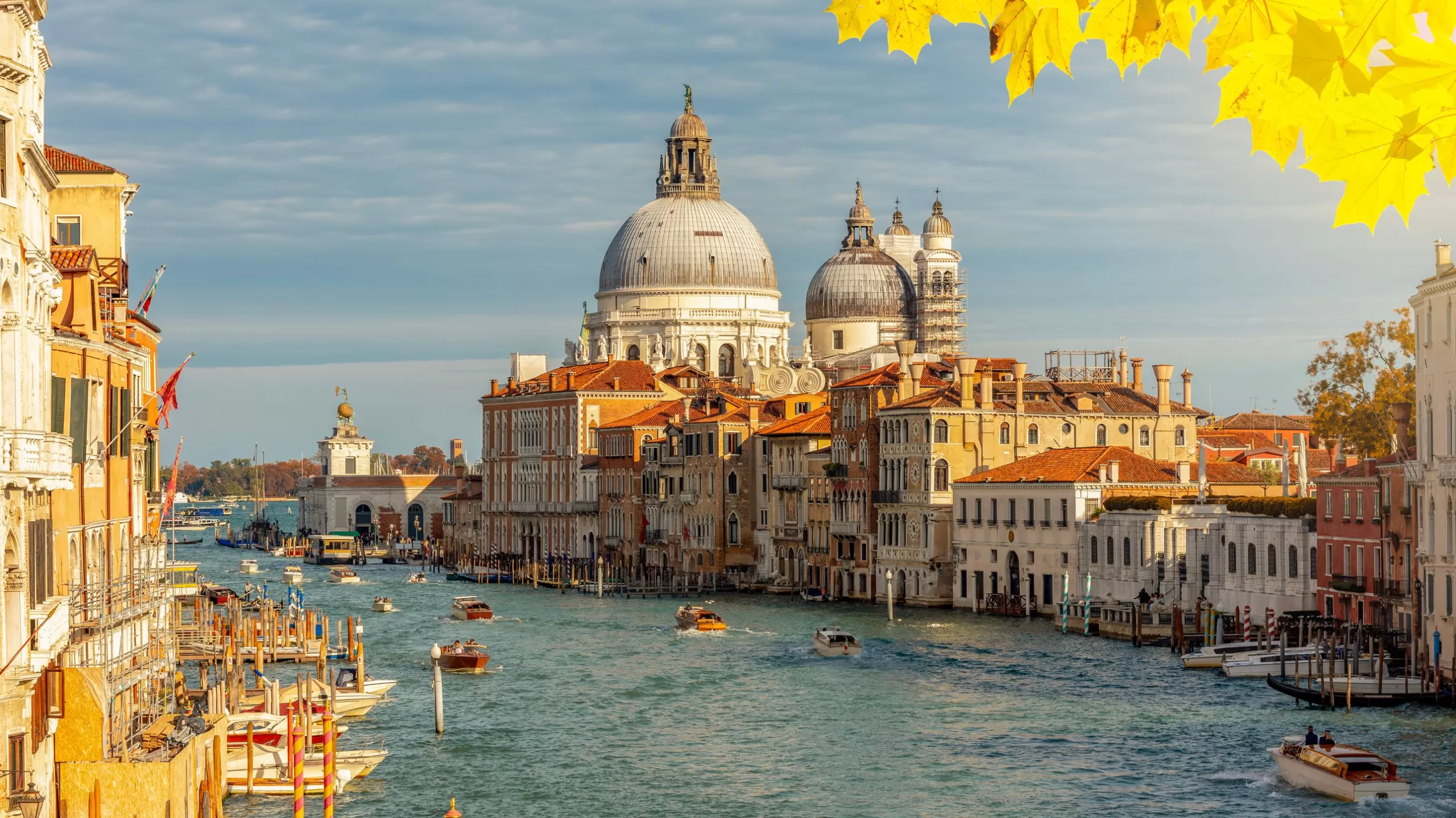 أفضل وجهات السفر في أكتوبر، من فينيسيا إلى موريشيوس scaled