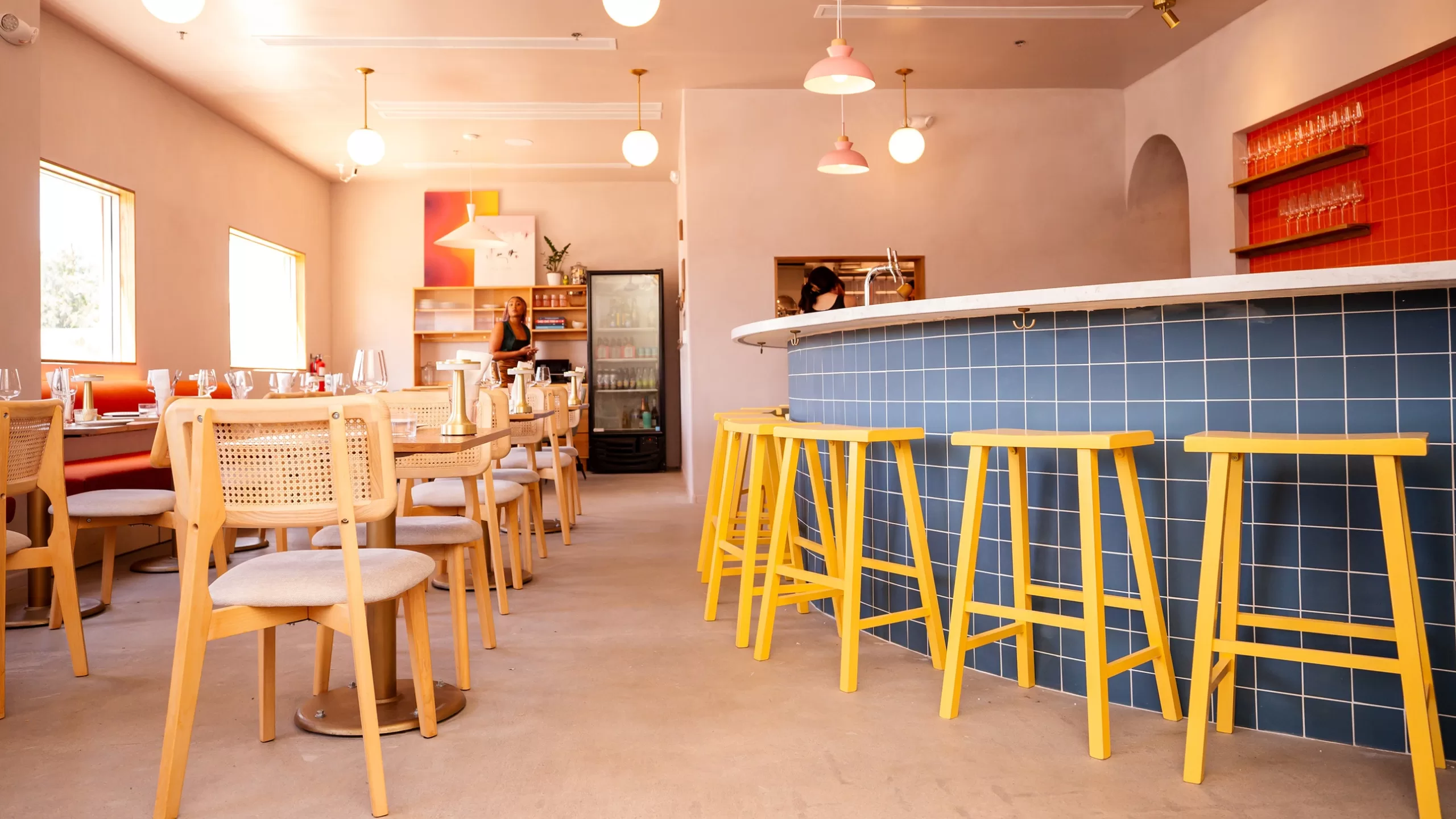 أفضل 10 مطاعم في فينيكس لتقديم شريحة لحم البيسون، شراب scaled