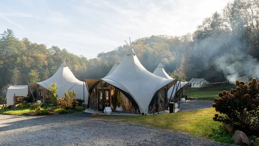 أماكن الإقامة قرب منتزه جبال سمكي الكبرى الوطني