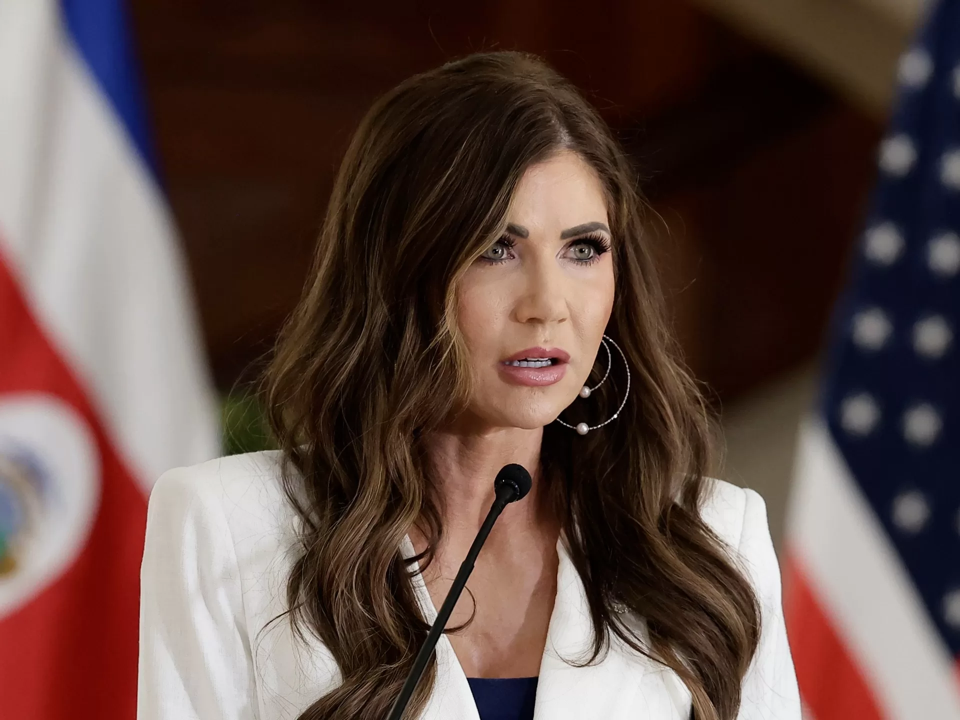 اتفاقات أمريكية مع غواتيمالا وهندوراس لإعادة اللاجئين الراغبين في اللجوء